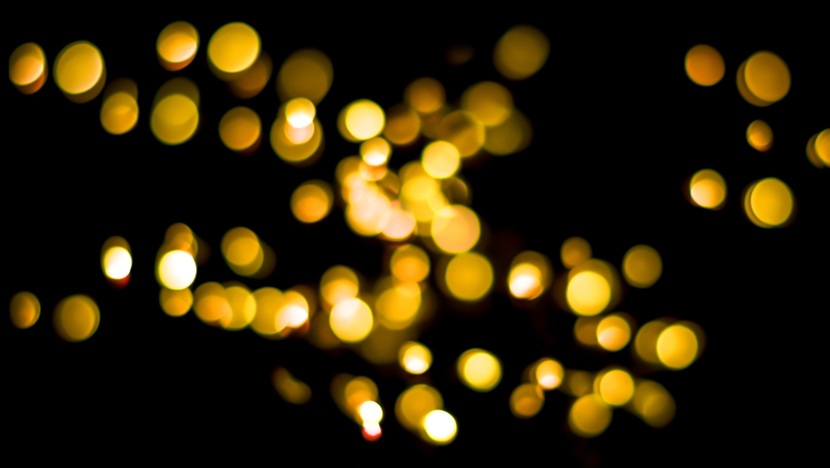 The ambiguous bokeh makes you obsessed.